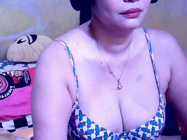 SweetMonlight webcam