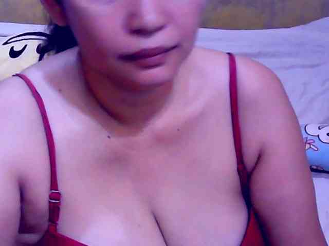 SweetMonlight webcam
