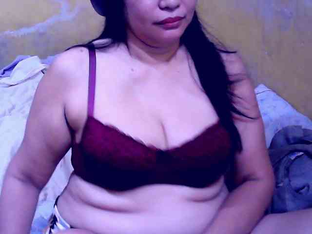 SweetMonlight webcam