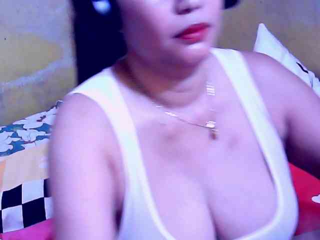 SweetMonlight webcam
