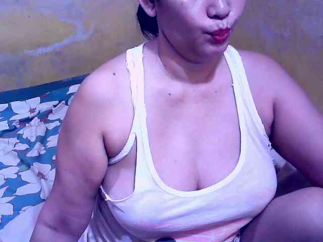 SweetMonlight webcam