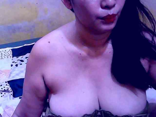 SweetMonlight webcam
