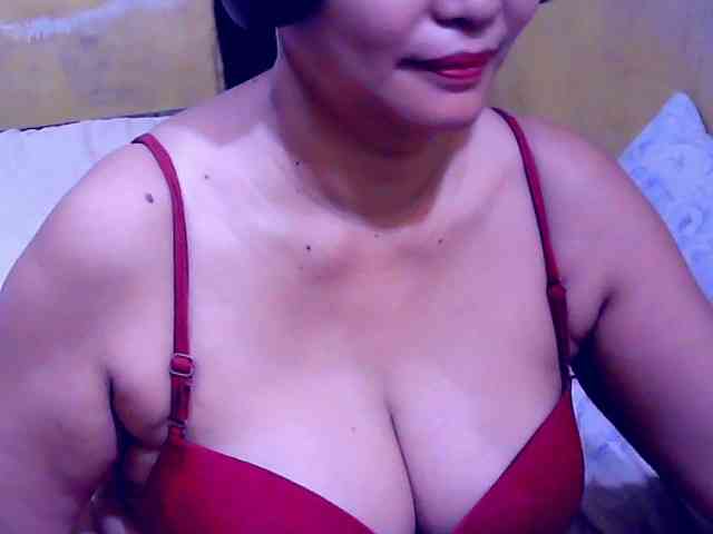 SweetMonlight webcam