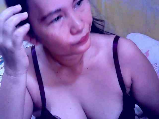 SweetMonlight webcam