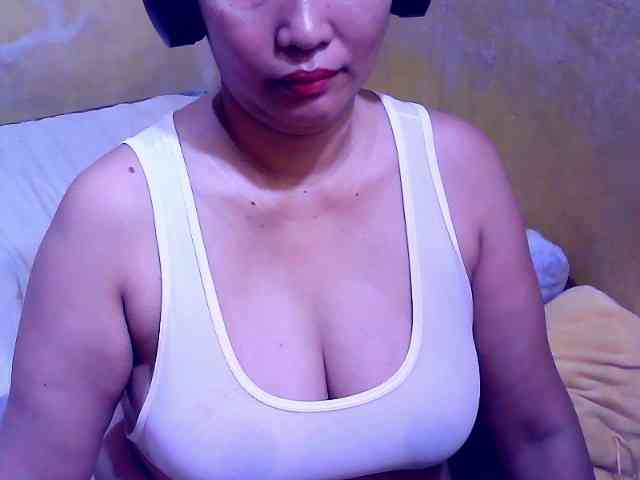 SweetMonlight webcam