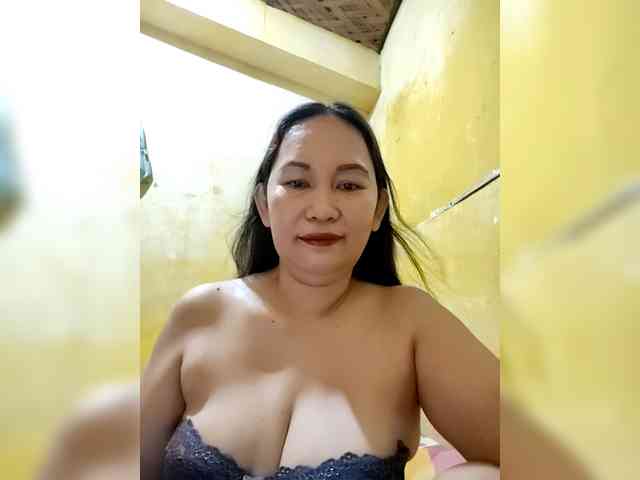 SweetMonlight webcam