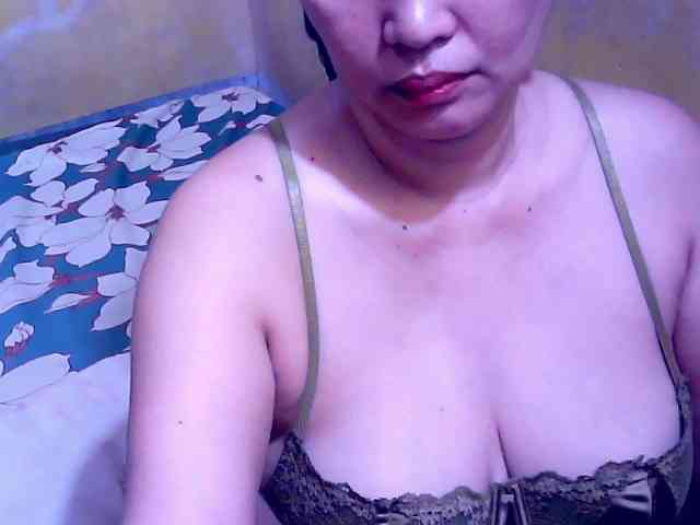 SweetMonlight webcam