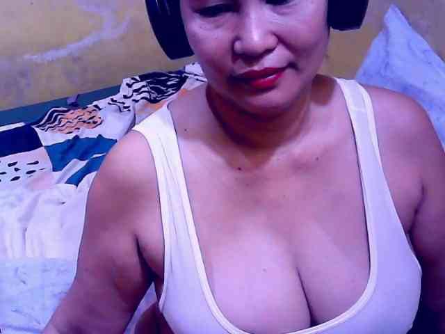 SweetMonlight webcam