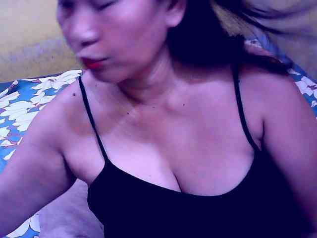 SweetMonlight webcam