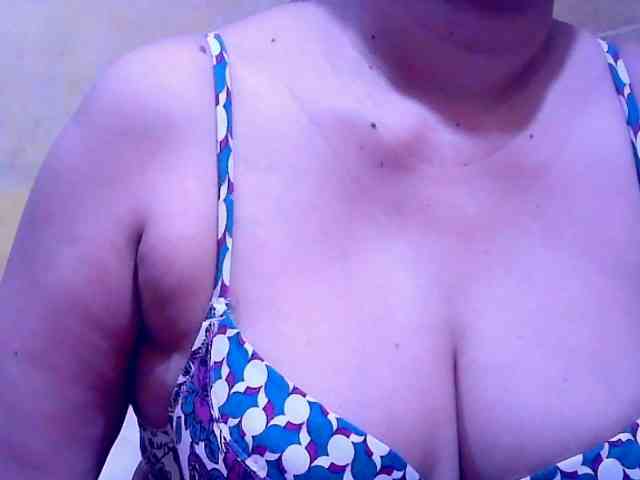 SweetMonlight webcam