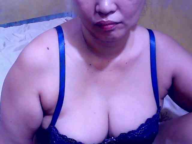 SweetMonlight webcam