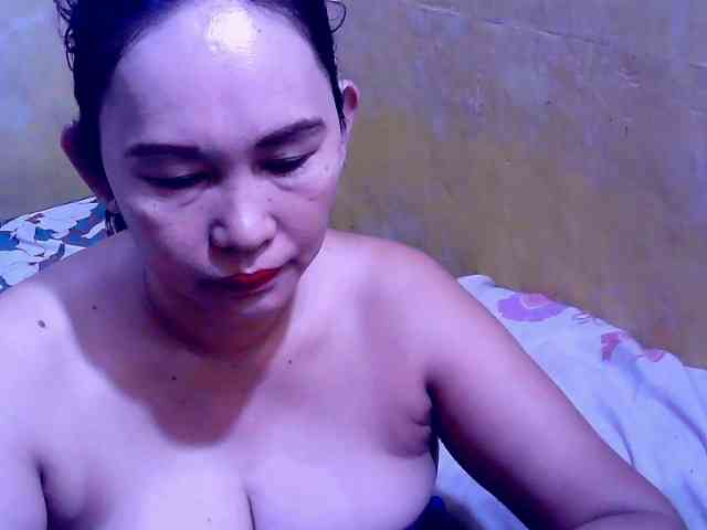 SweetMonlight webcam