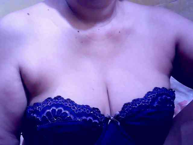 SweetMonlight webcam