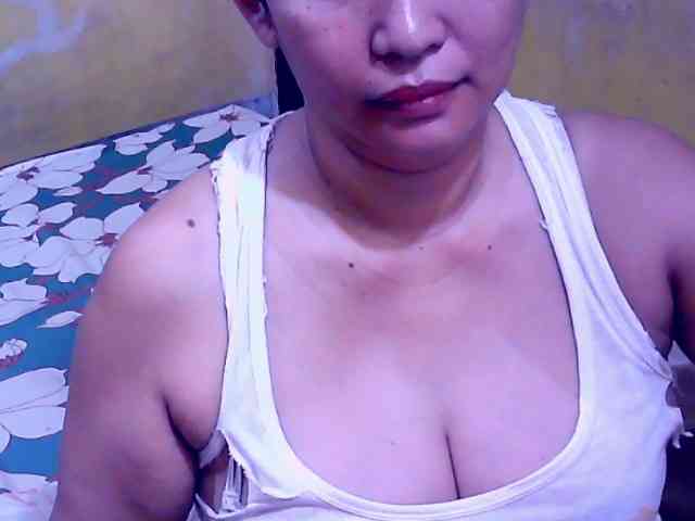 SweetMonlight webcam