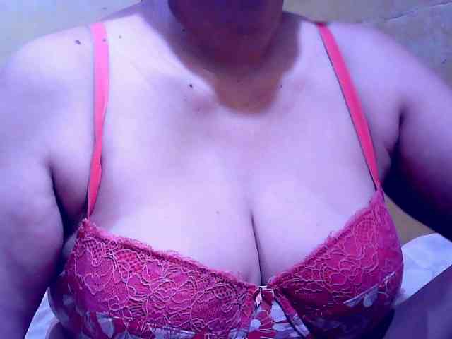 SweetMonlight webcam