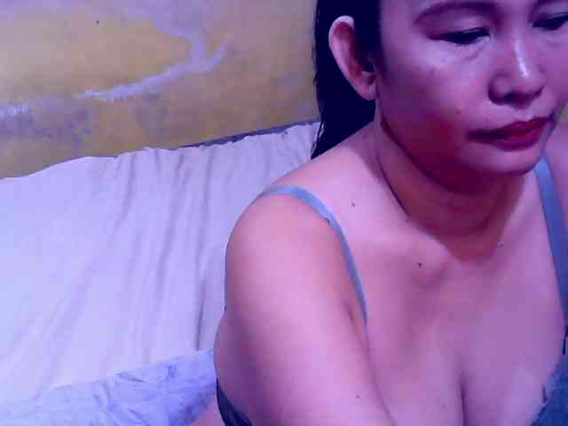 SweetMonlight webcam