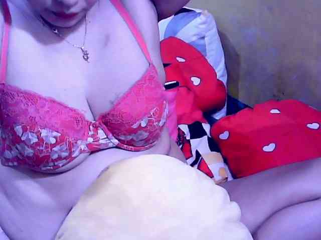 SweetMonlight webcam