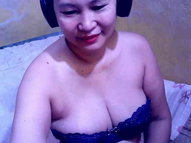 SweetMonlight webcam