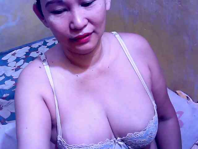 SweetMonlight webcam