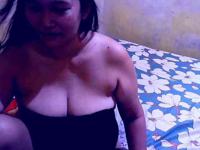 SweetMonlight webcam