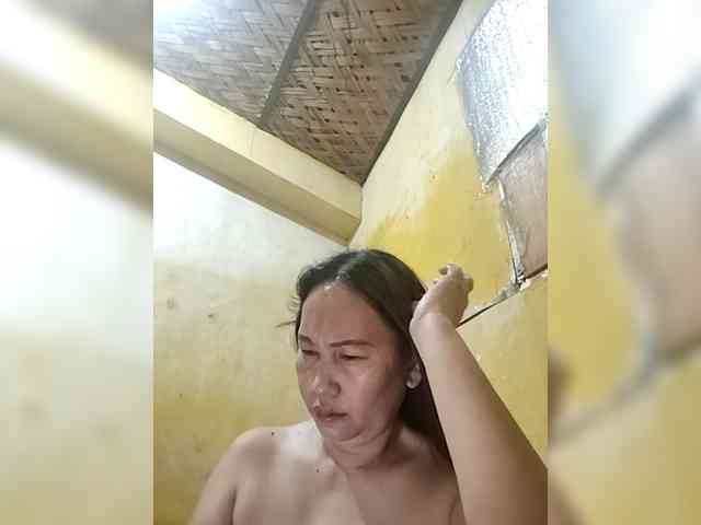 SweetMonlight webcam