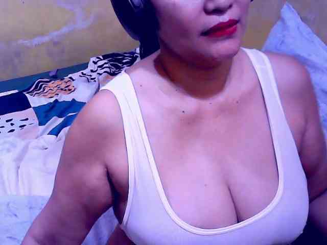 SweetMonlight webcam