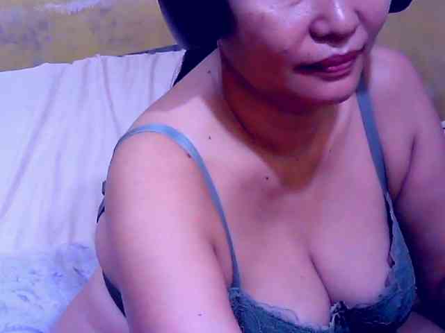 SweetMonlight webcam
