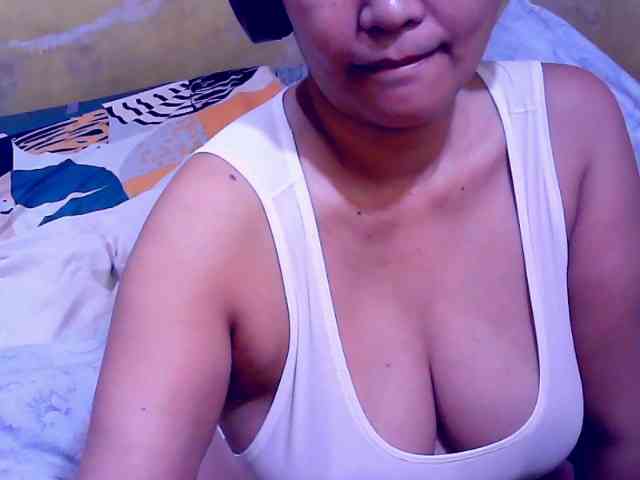 SweetMonlight webcam