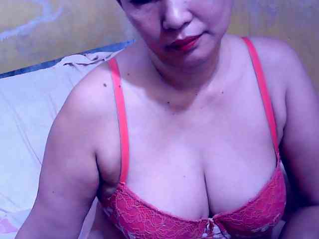 SweetMonlight webcam