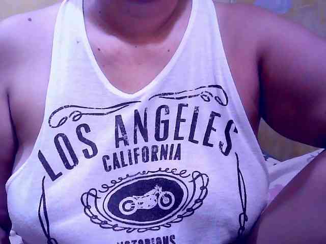 SweetMonlight webcam