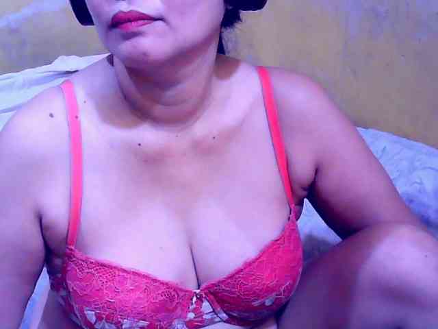 SweetMonlight webcam