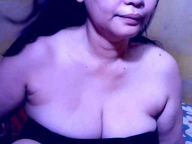 SweetMonlight webcam