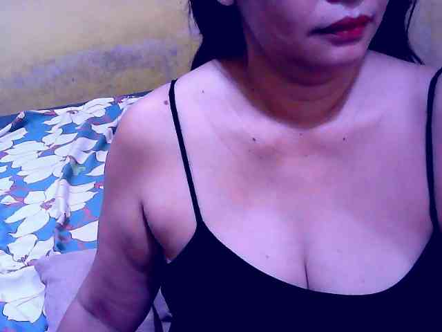 SweetMonlight webcam
