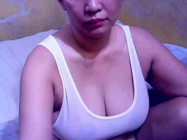 SweetMonlight webcam