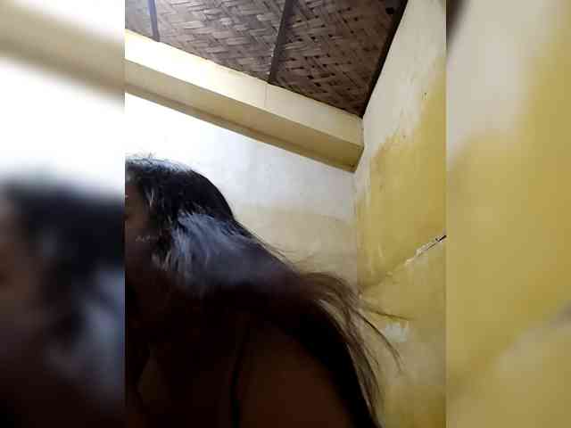 SweetMonlight webcam