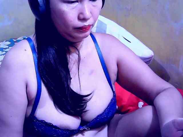 SweetMonlight webcam