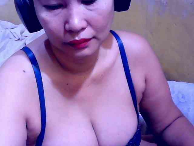 SweetMonlight webcam