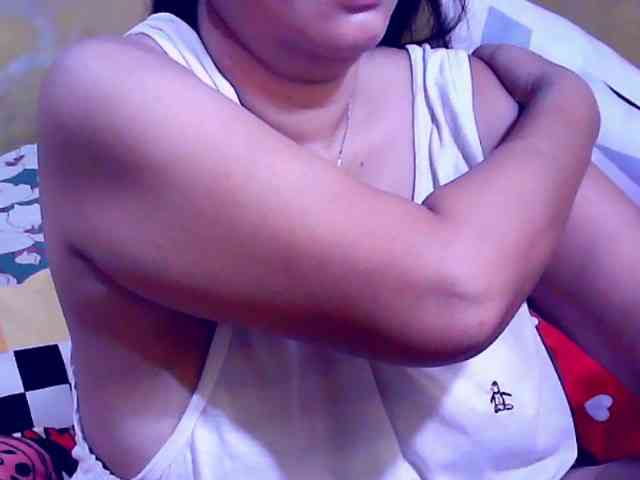 SweetMonlight webcam