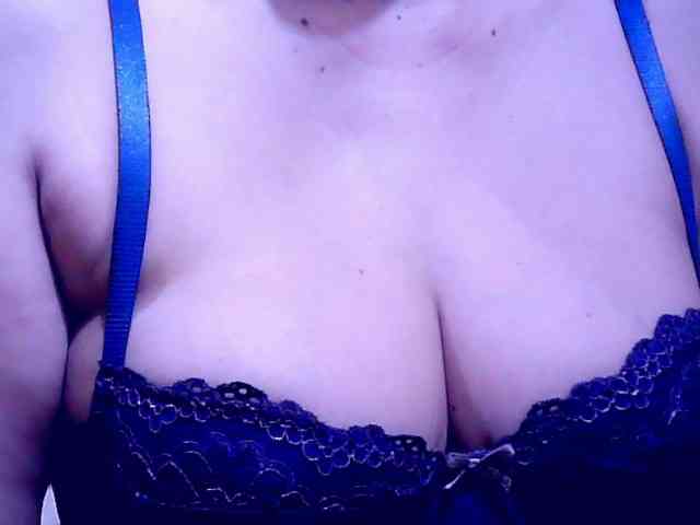 SweetMonlight webcam