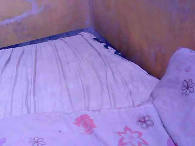 SweetMonlight webcam
