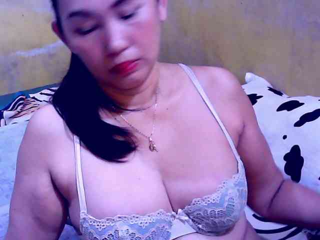 SweetMonlight webcam