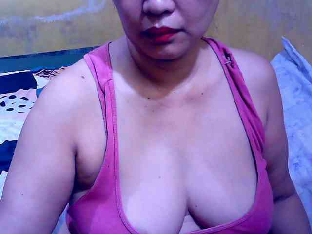 SweetMonlight webcam