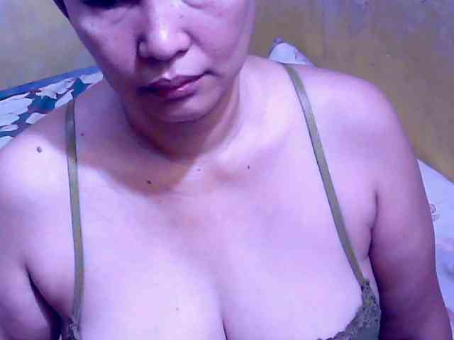 SweetMonlight webcam