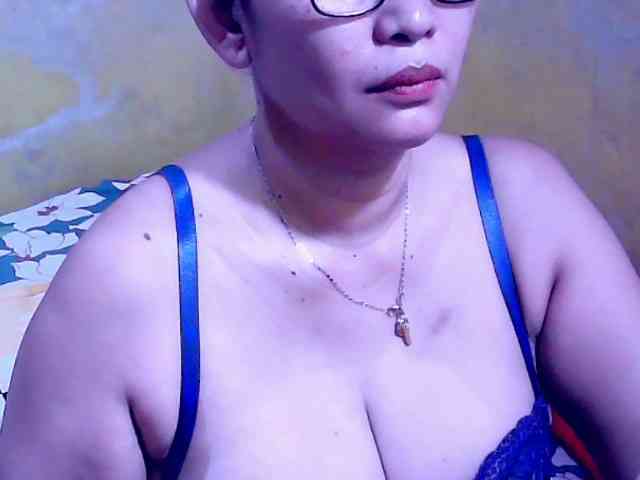 SweetMonlight webcam