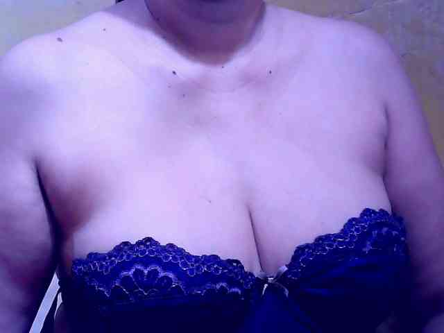 SweetMonlight webcam