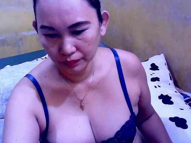 SweetMonlight webcam