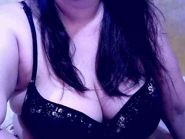 SweetMonlight webcam