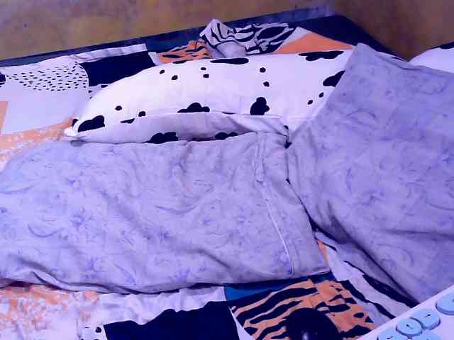 SweetMonlight webcam