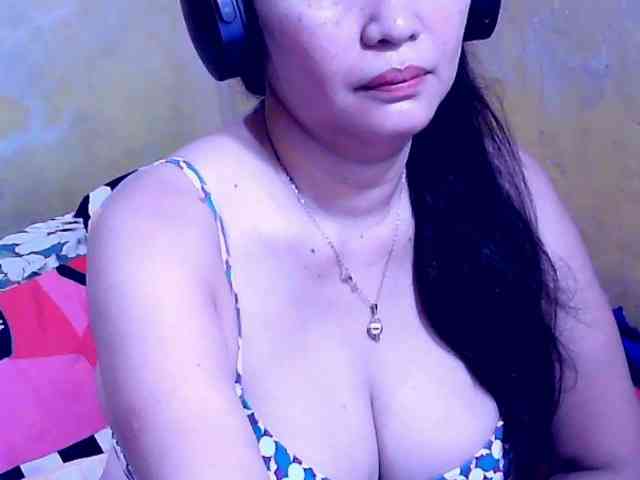 SweetMonlight webcam