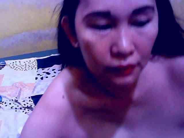 SweetMonlight webcam
